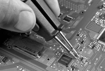 Soldering_a_0805-400×270